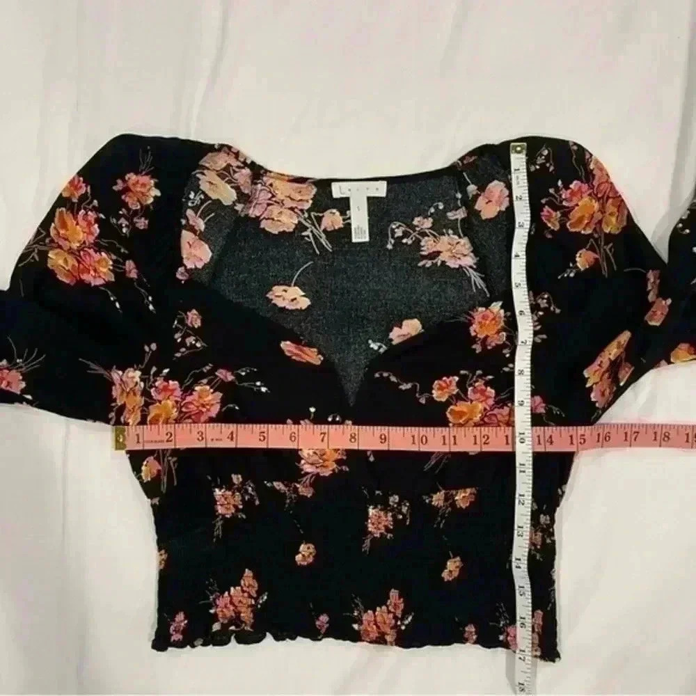 LEITH Black Floral Crop Long Sleeve top‎ - Picture 3 of 5